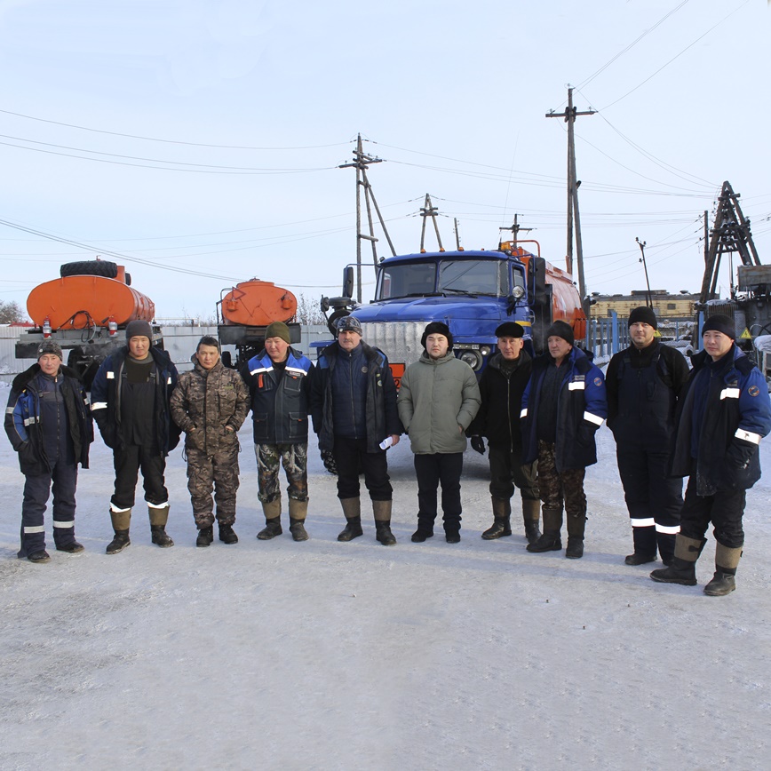 Дизтопливо доставят досрочно в отдаленные села Среднеколымского района Якутии
