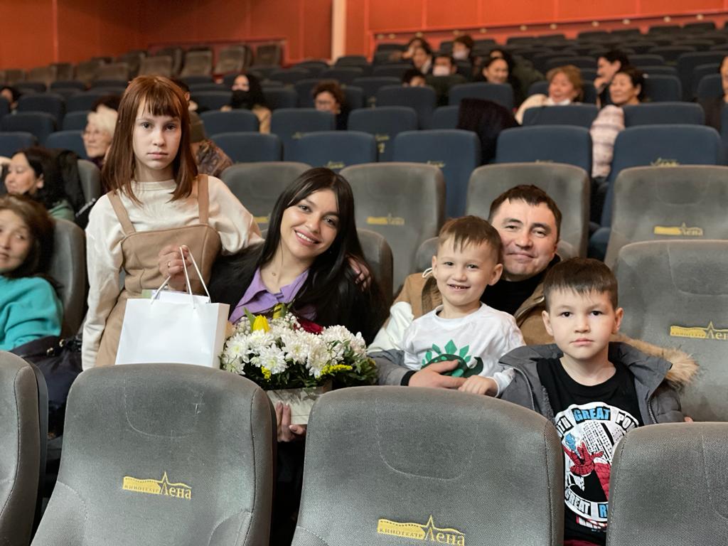 Премьера документального фильма о многодетных матерях состоялась в Якутске