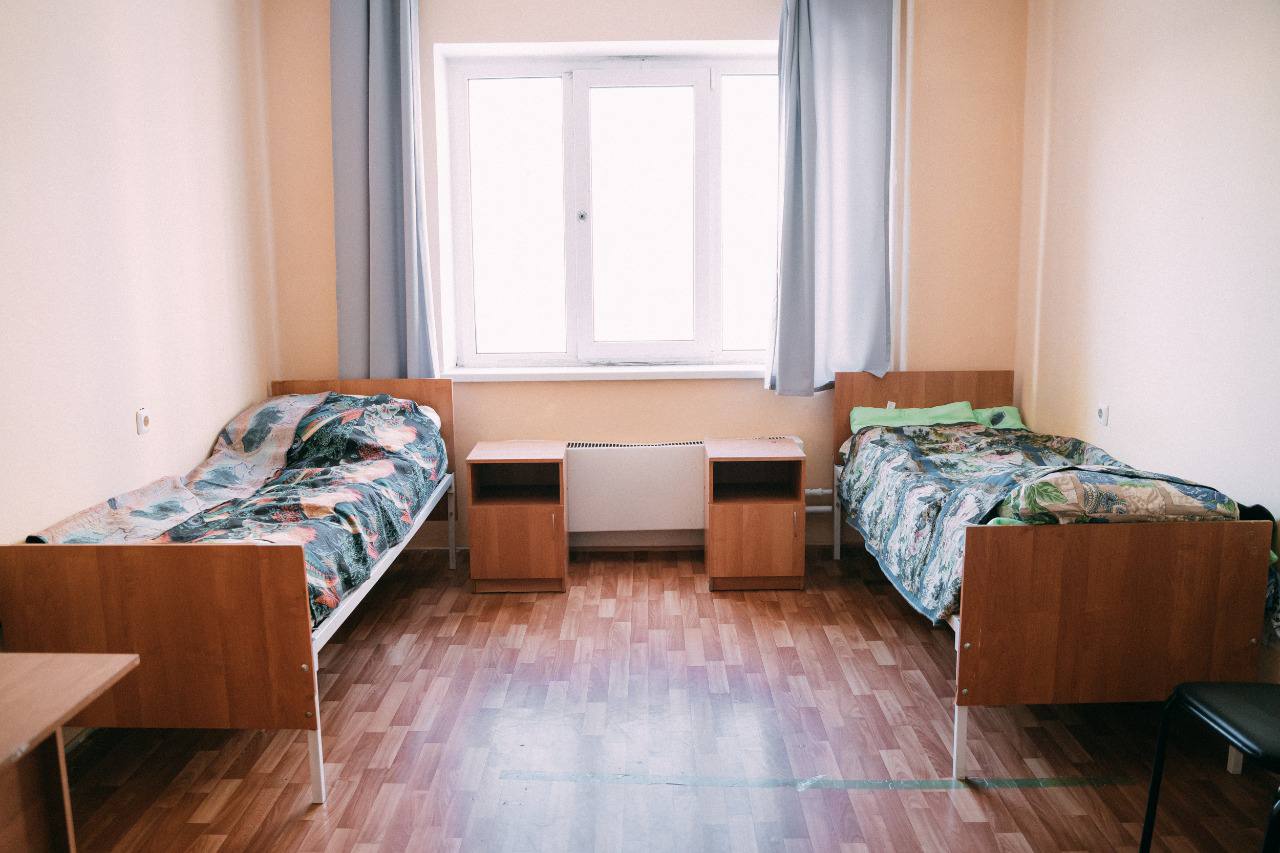 Беженцев из ЛНР и ДНР разместят в общежитии ЯИПК в Якутске