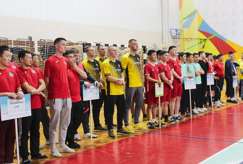 Шесть путевок на спортивные игры народов Якутии разыграют на первенстве по мини-футболу