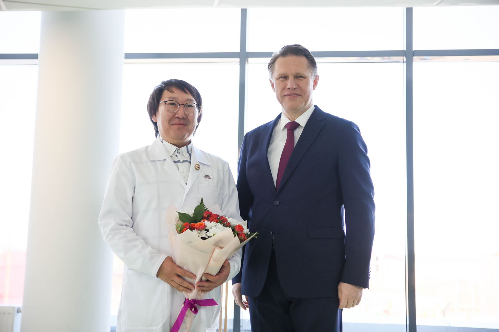 Медработников Национального центра медицины наградили в Якутске