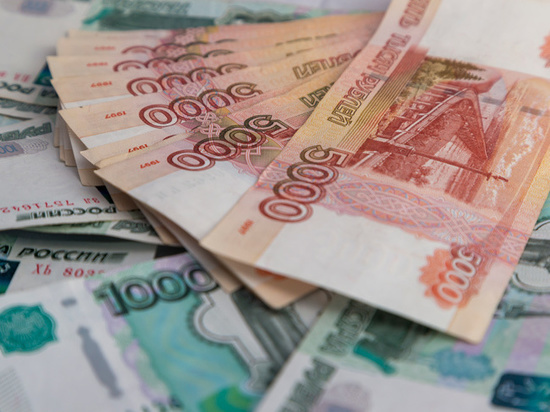 Зарплата бюджетных работников с апреля выросла на 6,4% в Якутии