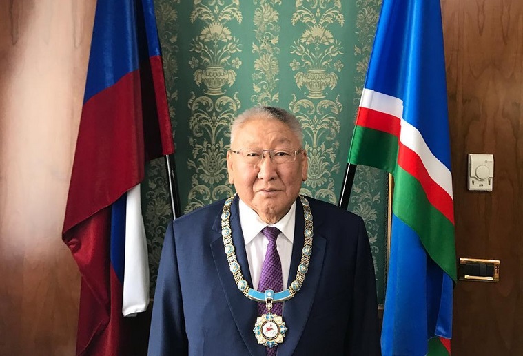 Егор Борисов поздравил якутян с Днем республики