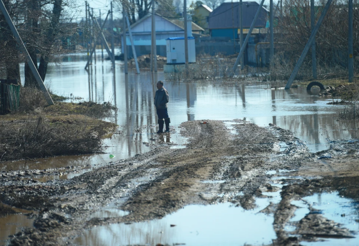 Более 270 пунктов развернут для эвакуации людей в случае угрозы наводнения в Якутии