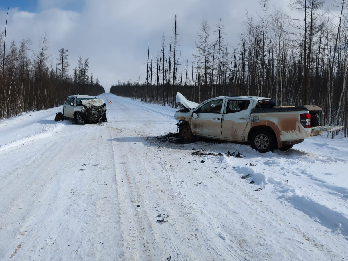 Четыре человека погибли в ДТП в Мирнинском районе Якутии