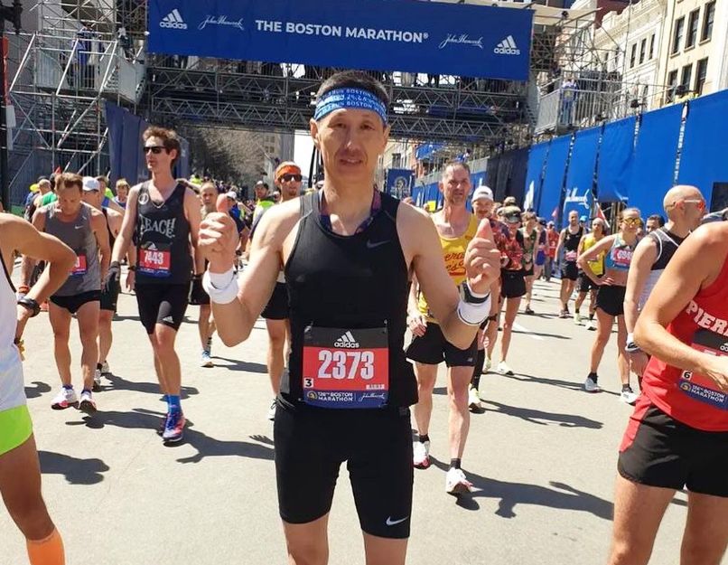 Якутянин Петр Захаров пробежал «Бостонский марафон» в США