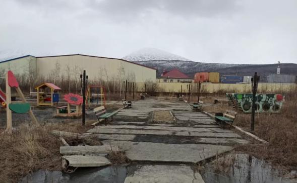 Жители поселка Усть-Нера в Якутии могут проголосовать за два проекта благоустройства
