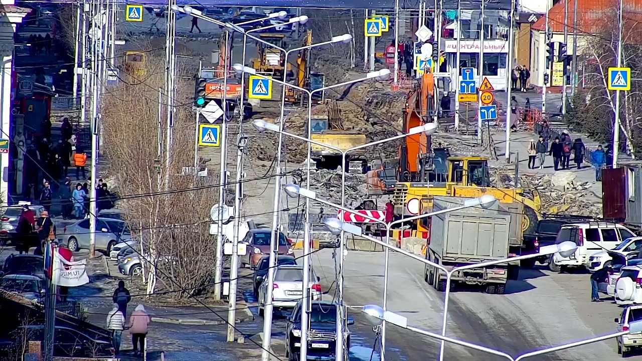 Количество техники удвоят на ремонте проспекта Ленина в Якутске