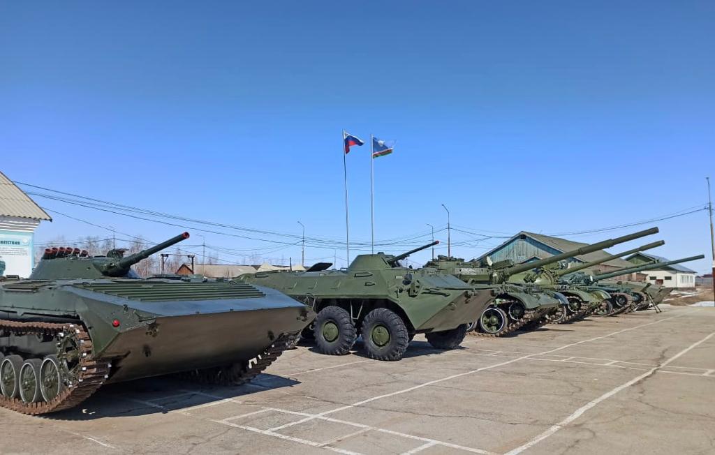Вся военная техника прибыла в центр патриотического воспитания в Якутии