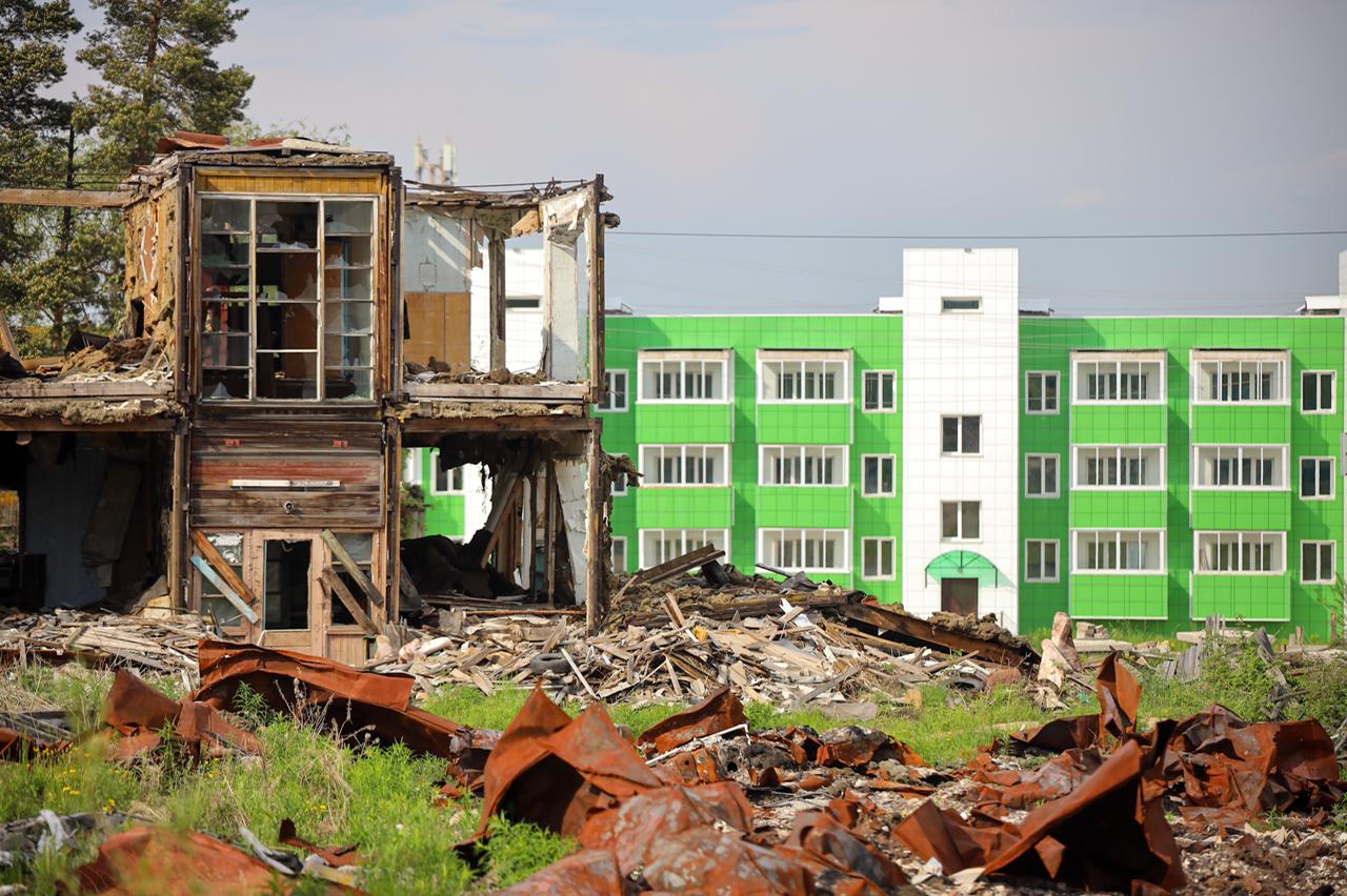 Более 1,6 тысячи жильцов аварийных домов расселят в Кобяйском районе Якутии