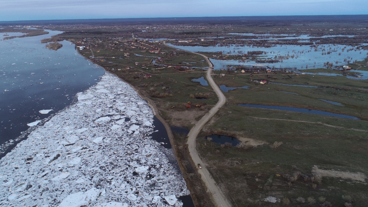 Повышенные уровни воды сохраняются в Верхнеколымском районе Якутии