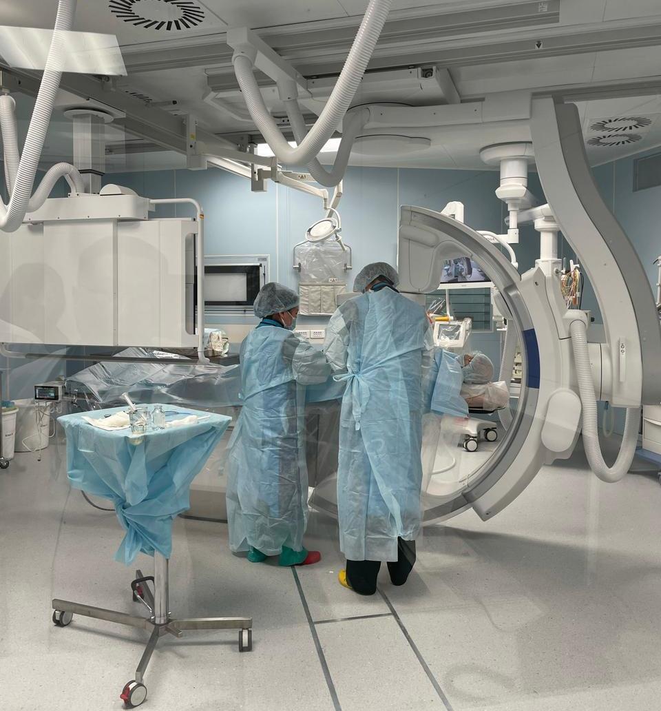 Якутские хирурги начали проводить операции на уникальном аппарате в новом кардиоцентре