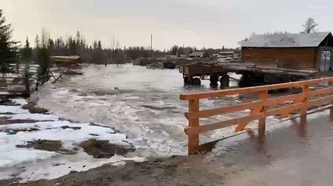 Сообщение о затоплении якутского села Бясь-Кюель опровергли в местной администрации