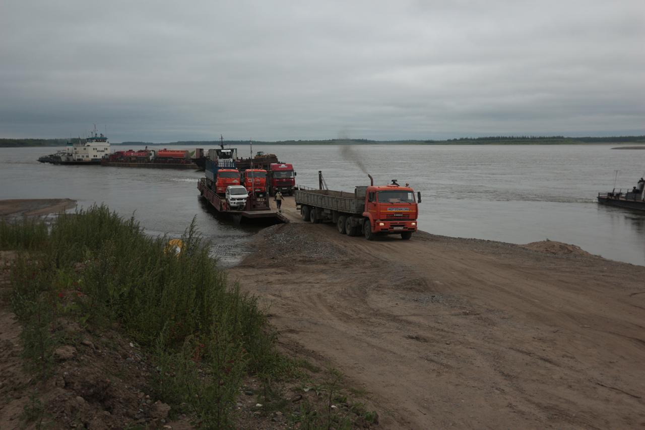 Паромная переправа Мегино-Алдан — Кескил через реку Алдан заработала в Якутии