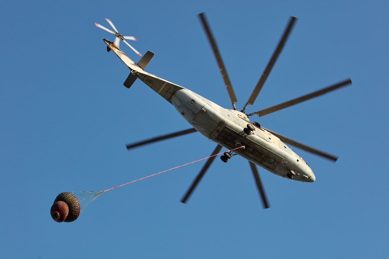 Власти Якутии предложили разрешить вертолетам заправляться на полевых площадках