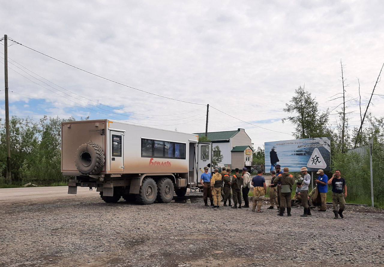 Специалисты Авиалесоохраны прибыли в Томпонский район Якутии из Хабаровска