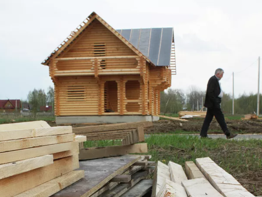 Дополнительно семь млрд рублей направят на поддержку программы сельской ипотеки в России