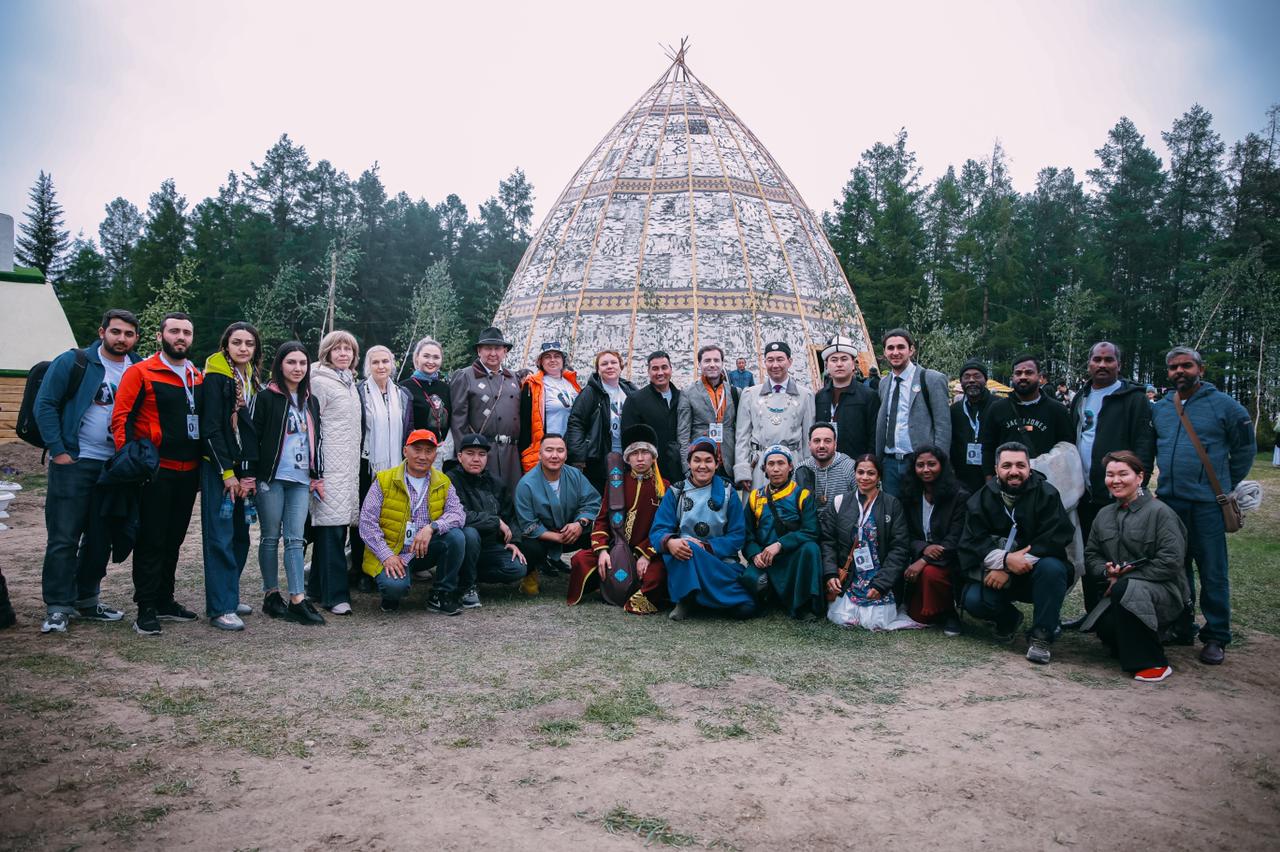 Международный фестиваль «Встреча шедевров ЮНЕСКО на земле Олонхо» завершился в Якутии