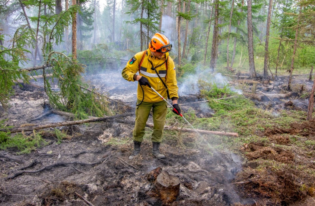 Парашютисты-десантники прибудут из Бурятии на тушение пожаров в Якутии