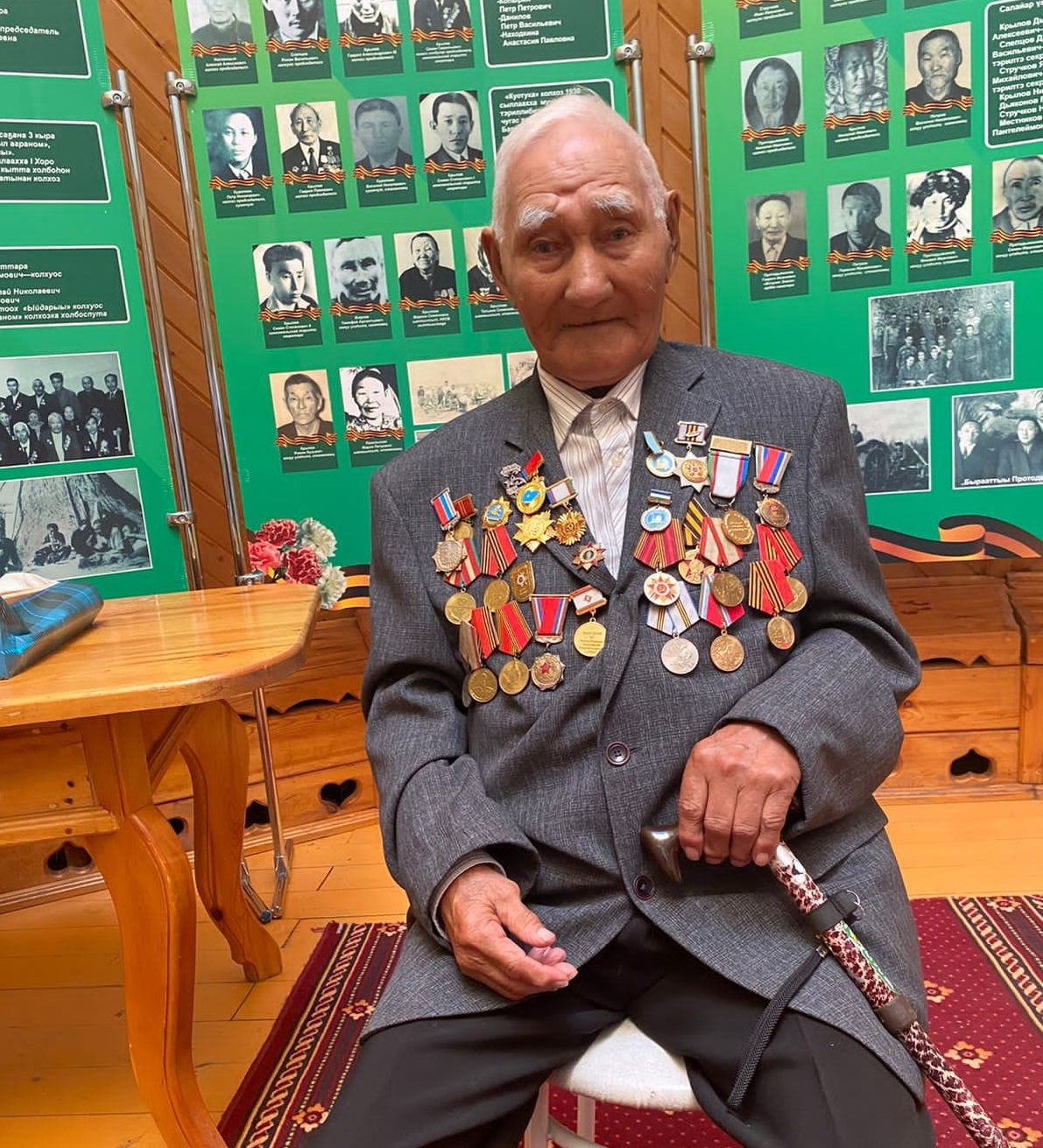 Участнику Великой Отечественной войны Петру Бурцеву исполнилось 95 лет
