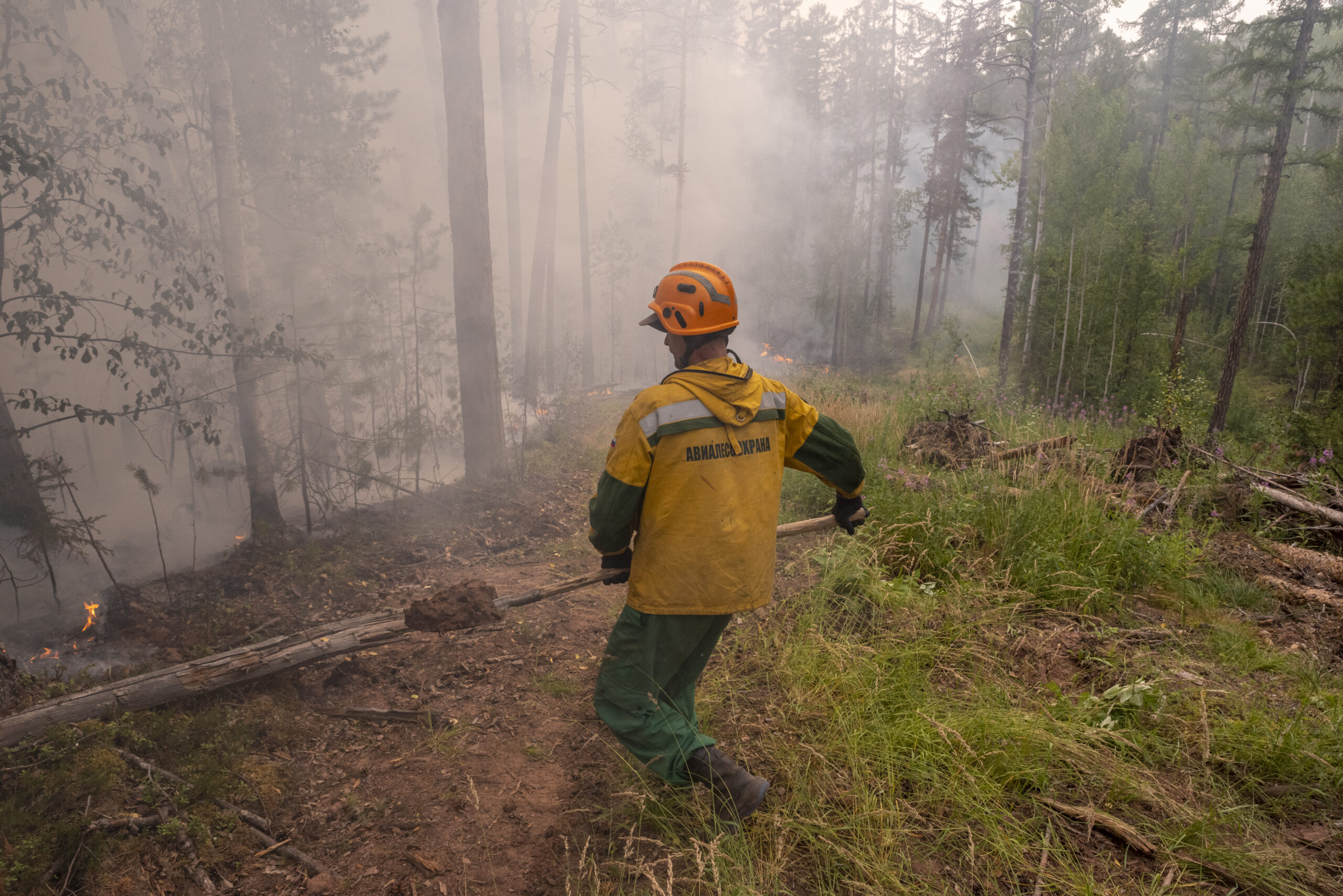 174 лесных пожара ликвидировали сотрудники Авиалесоохраны в Якутии с 10 июня