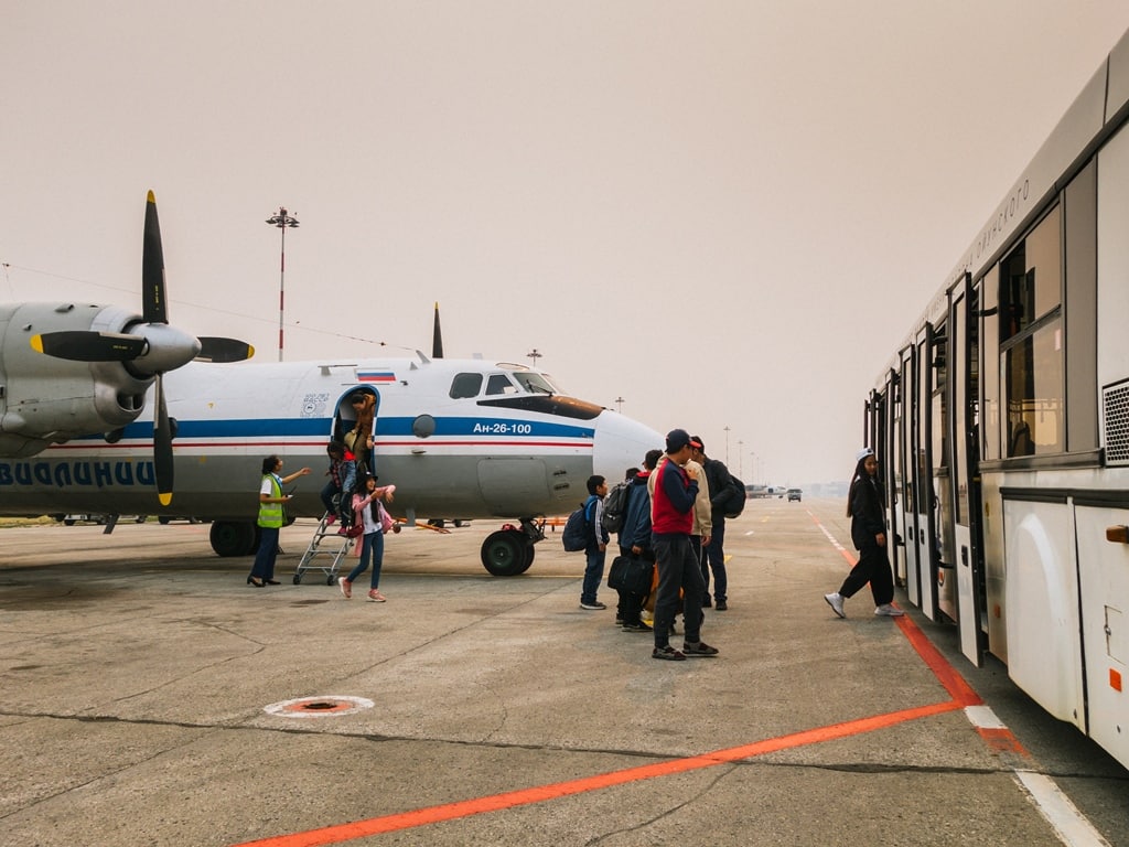 «Полярные авиалинии» эвакуировали порядка сотни детей из подтопленных сел Якутии