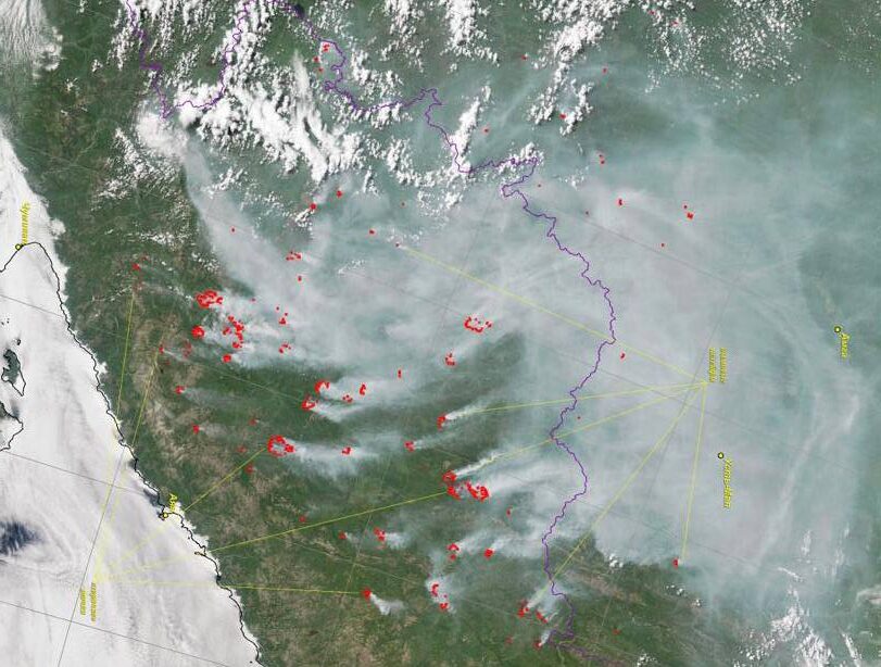 Центральную Якутию окутал дым от лесных пожаров в Хабаровском крае