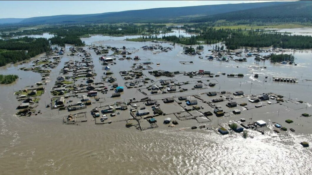 Пострадавшие от паводка в Верхоянском районе Якутии отправили более 5 тысяч заявлений на матпомощь