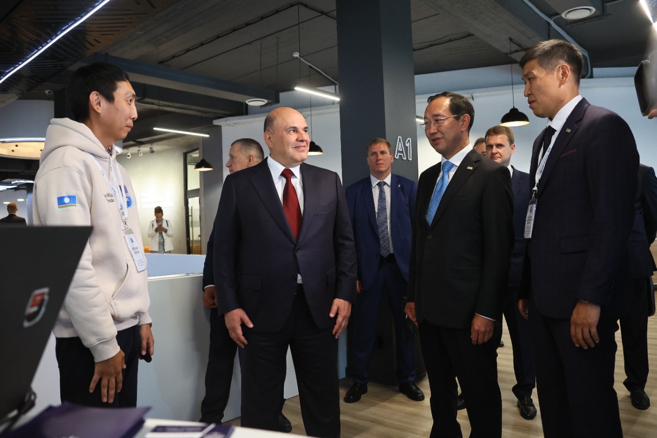 Мишустин поручил министру здравоохранения РФ изучить разработки якутских компаний