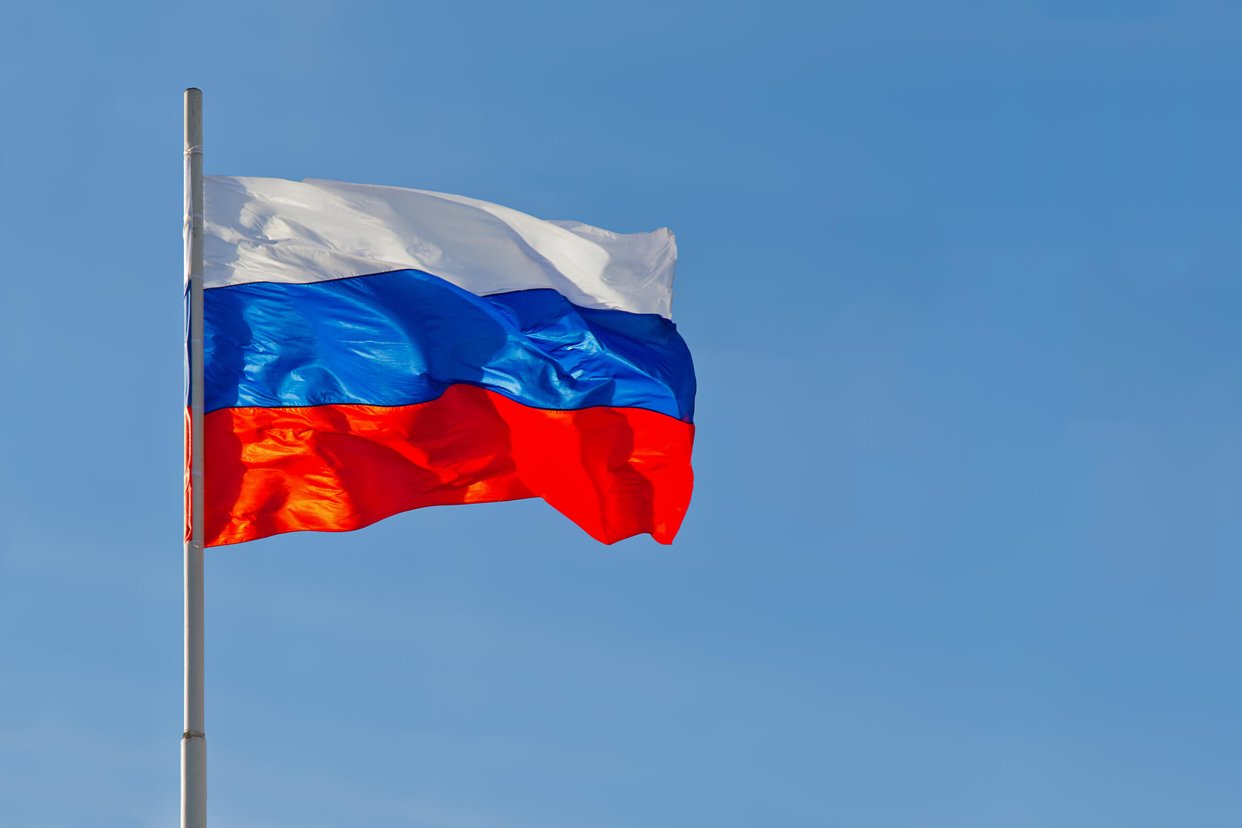 Глава Якутии: Российский триколор является символом свободы, независимости и уважения к историческому наследию
