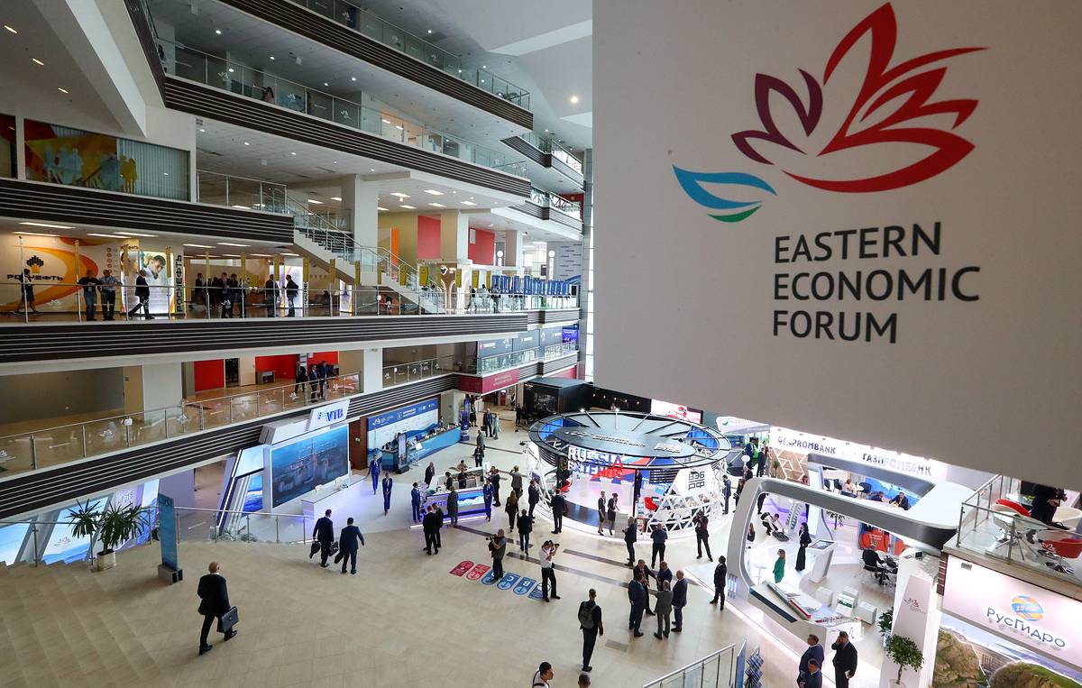 Гостей из более чем 60 стран ожидают на ВЭФ-2022 во Владивостоке