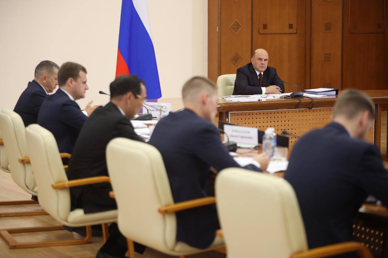 Айсен Николаев предложил направить федеральные средства на строительство двух дамб в Якутии