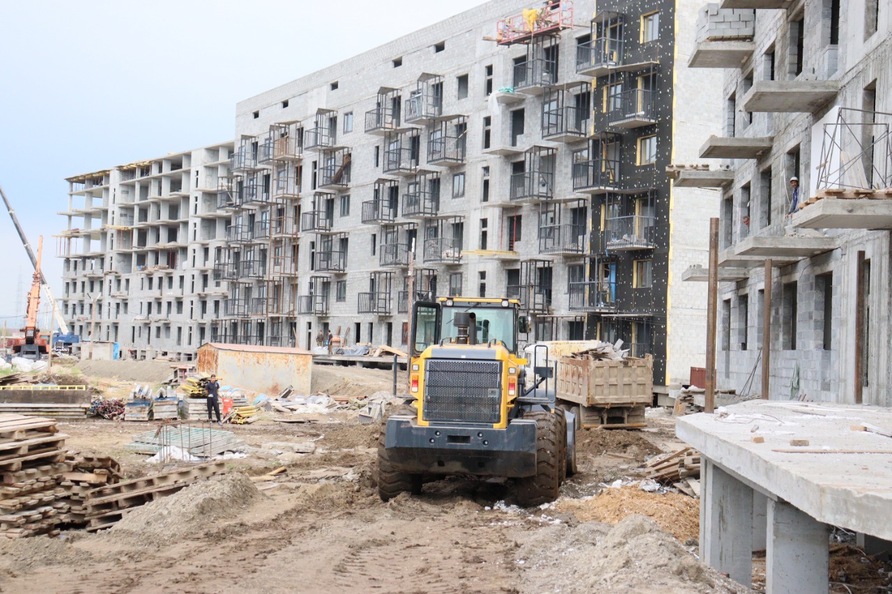Замглавы Минстроя РФ положительно оценил темпы жилищного строительства в Якутии
