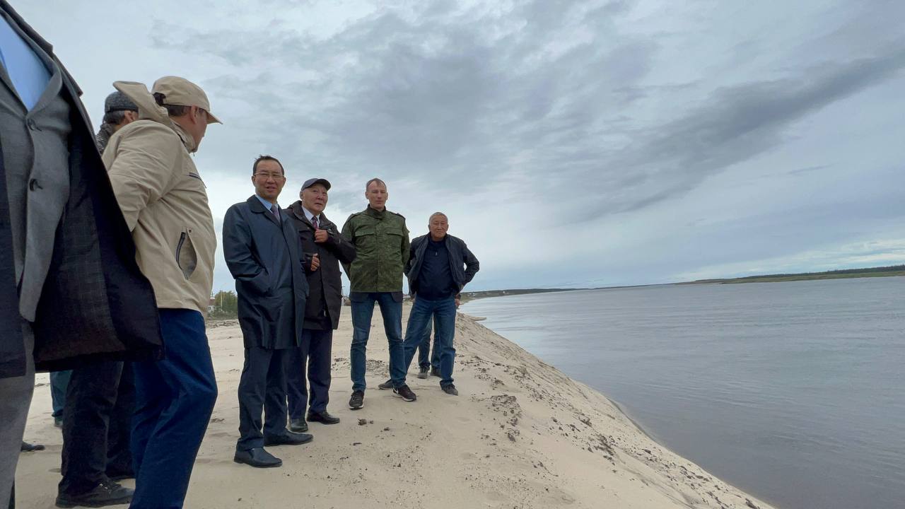 Более 800 м берега укрепили в Верхневилюйске в Якутии