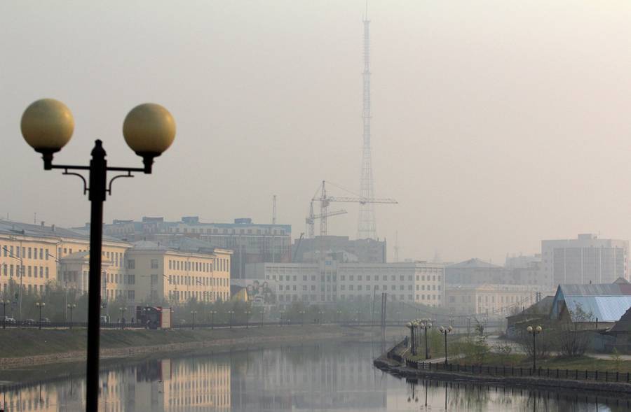 Превышения по 19 показателям ПДК химвеществ в воздухе выявили в Якутии с 25 июля
