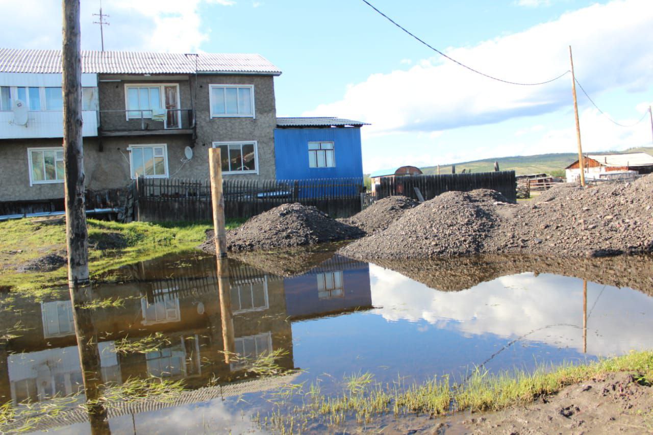 Пострадавшие от паводка две семьи получат жилье в якутском Верхоянске