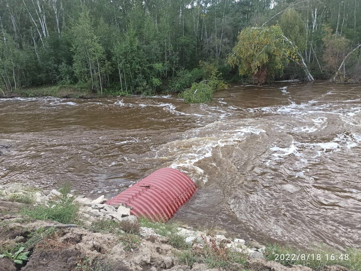 Дожди могут размыть участок дороги «Харбалах» в Таттинском районе Якутии