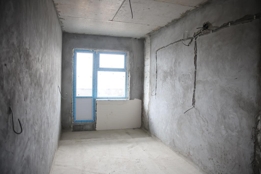 Строительство дома для переселенцев из аварийного жилья завершают в якутском Олекминске