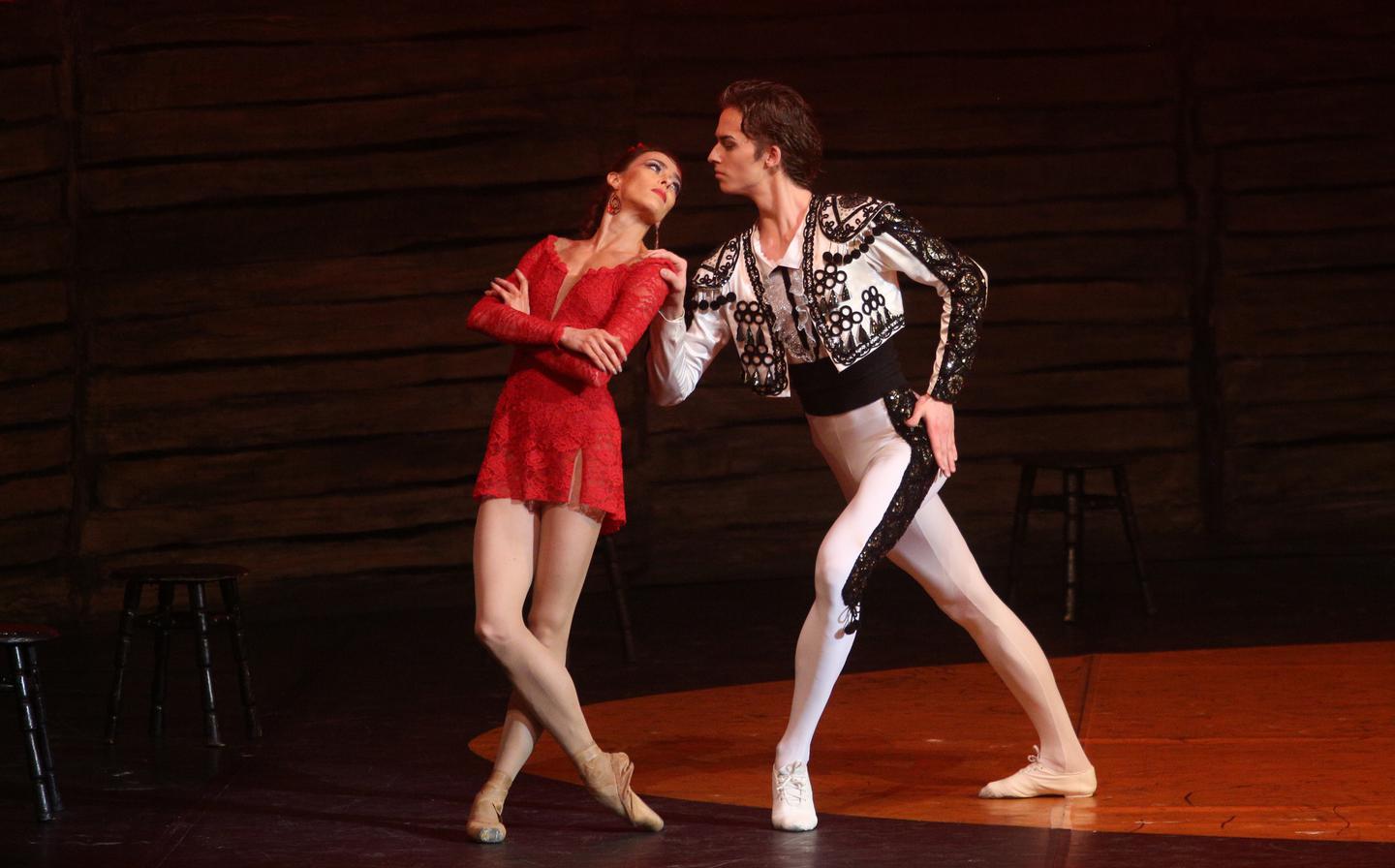 Большой театр России представит знаменитый балет «Кармен-сюита» в Якутии
