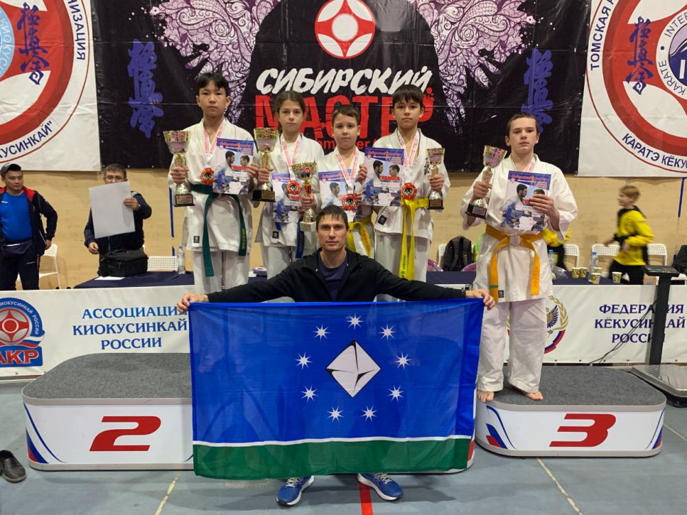 Юные каратисты из Якутии завоевали пять медалей турнира «Сибирский мастер»