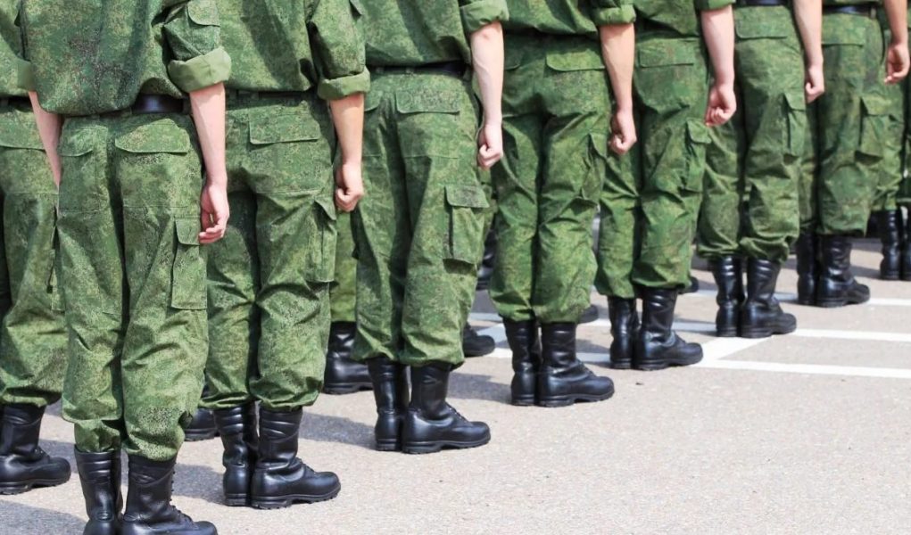 Военные юристы начали работу в координационном центре по частичной мобилизации в Якутии