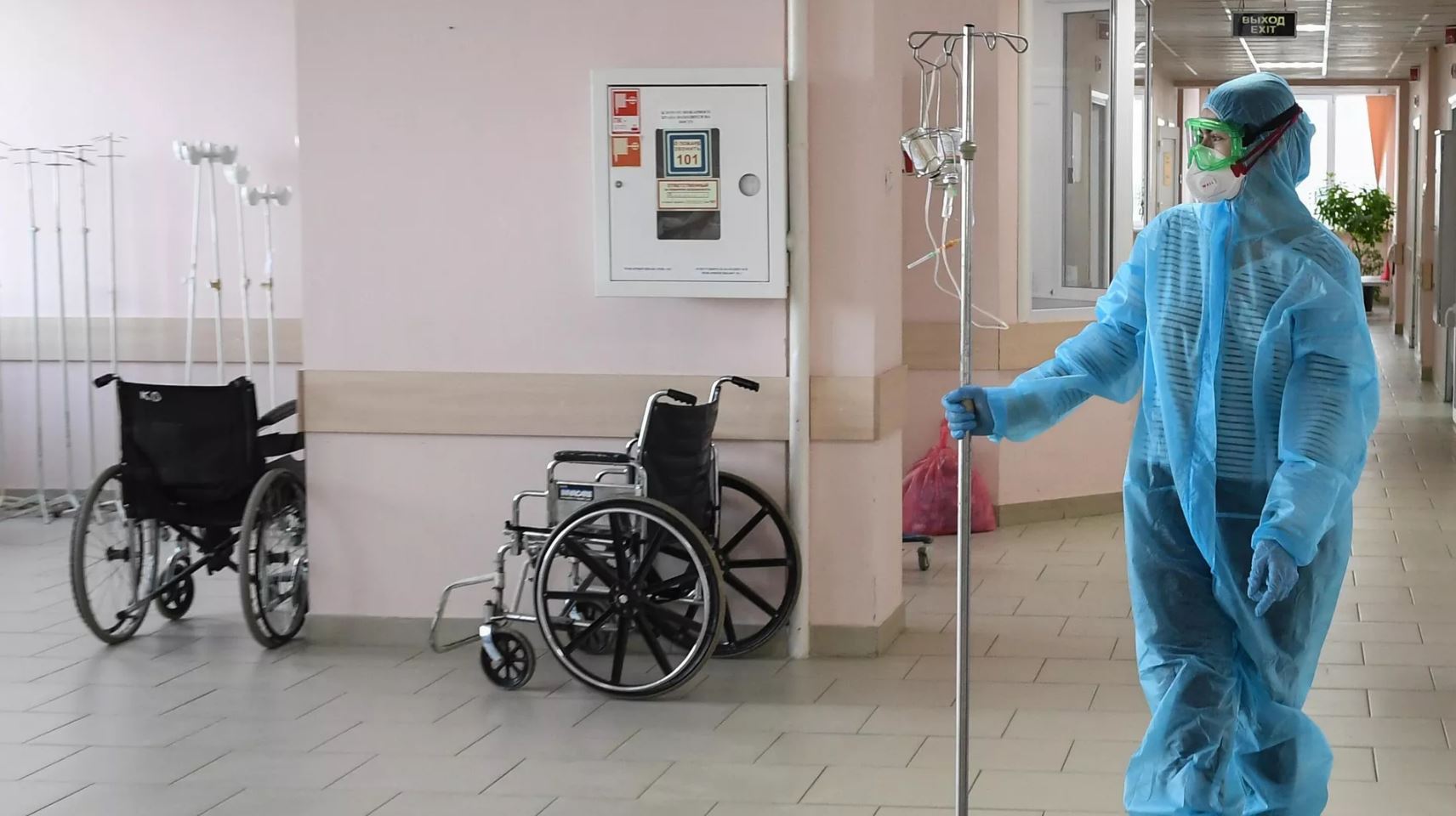 Более 99% пациентов с COVID-19 лечатся на дому в Якутии