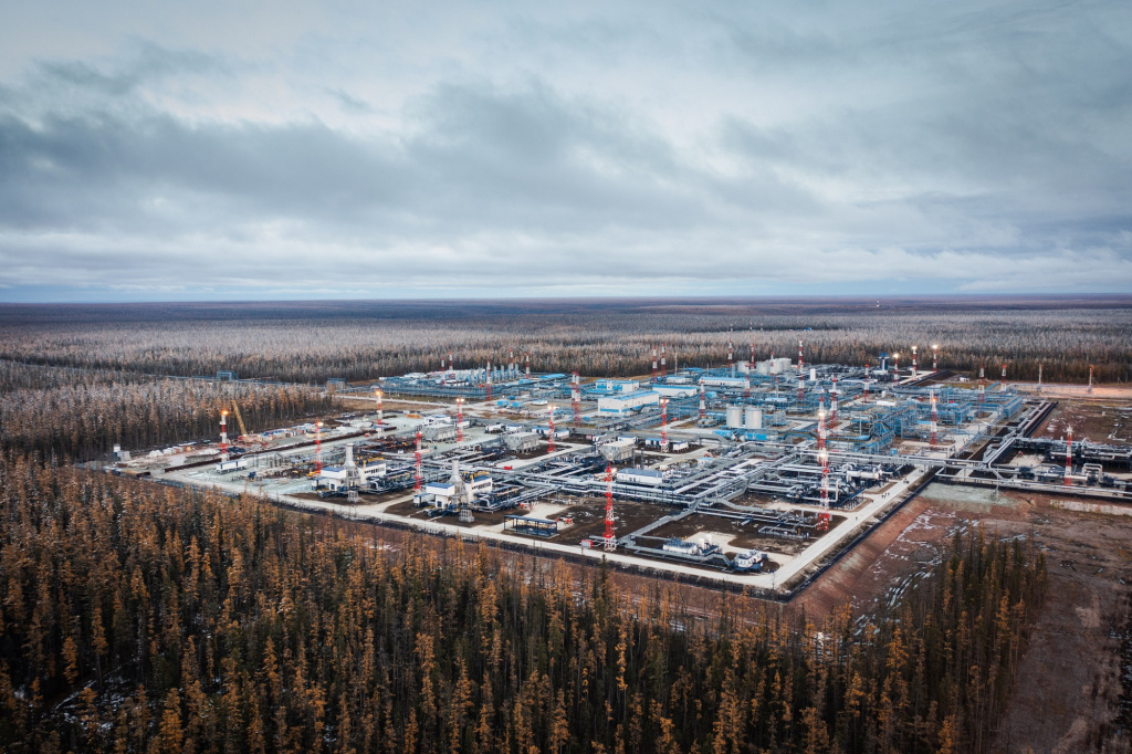 «Газпром нефть» ввела новый производственный комплекс на Чаяндинском месторождении в Якутии