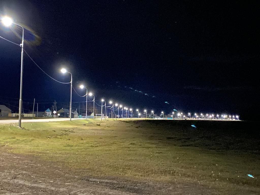 Установку опор освещения завершат в октябре на автодорогах «Харбалах» и «Бетюн» в Якутии