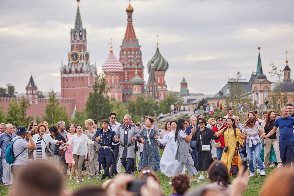 Более 65 тысяч человек познакомились с культурой Якутии на фестивале РГО в Москве