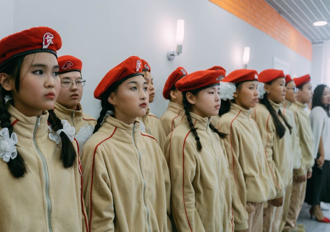 Более 490 школьников Якутска носят звание юнармейца