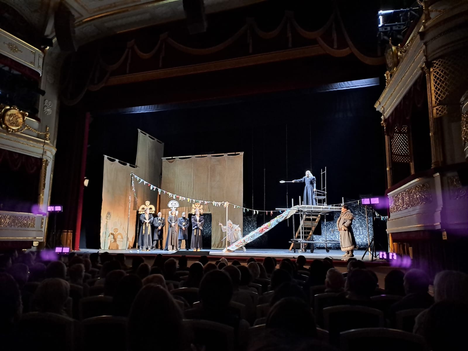 Саха театр представил спектакли на сцене Малого театра России