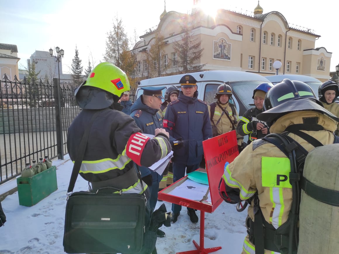 МЧС Якутии провели пожарно-тактическое учение в Мирном