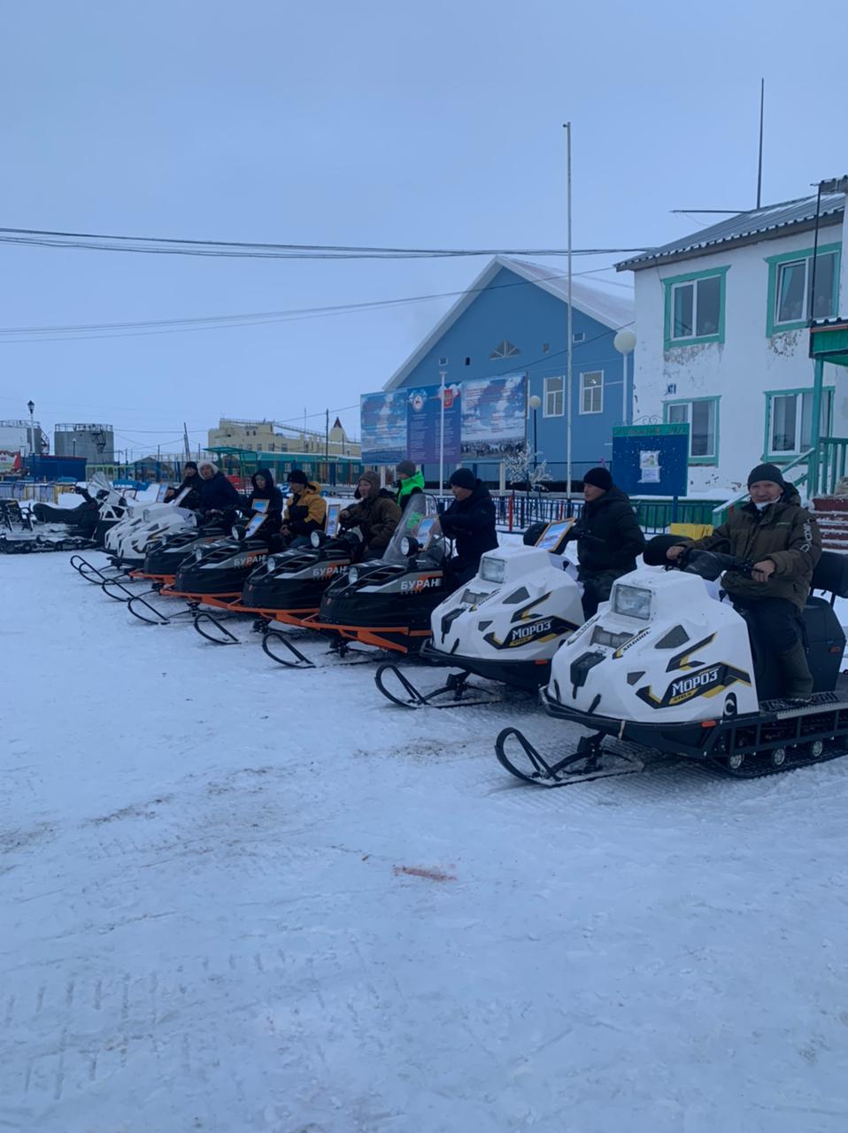 Оленеводы из Анабарского района Якутии получили 10 новых снегоходов
