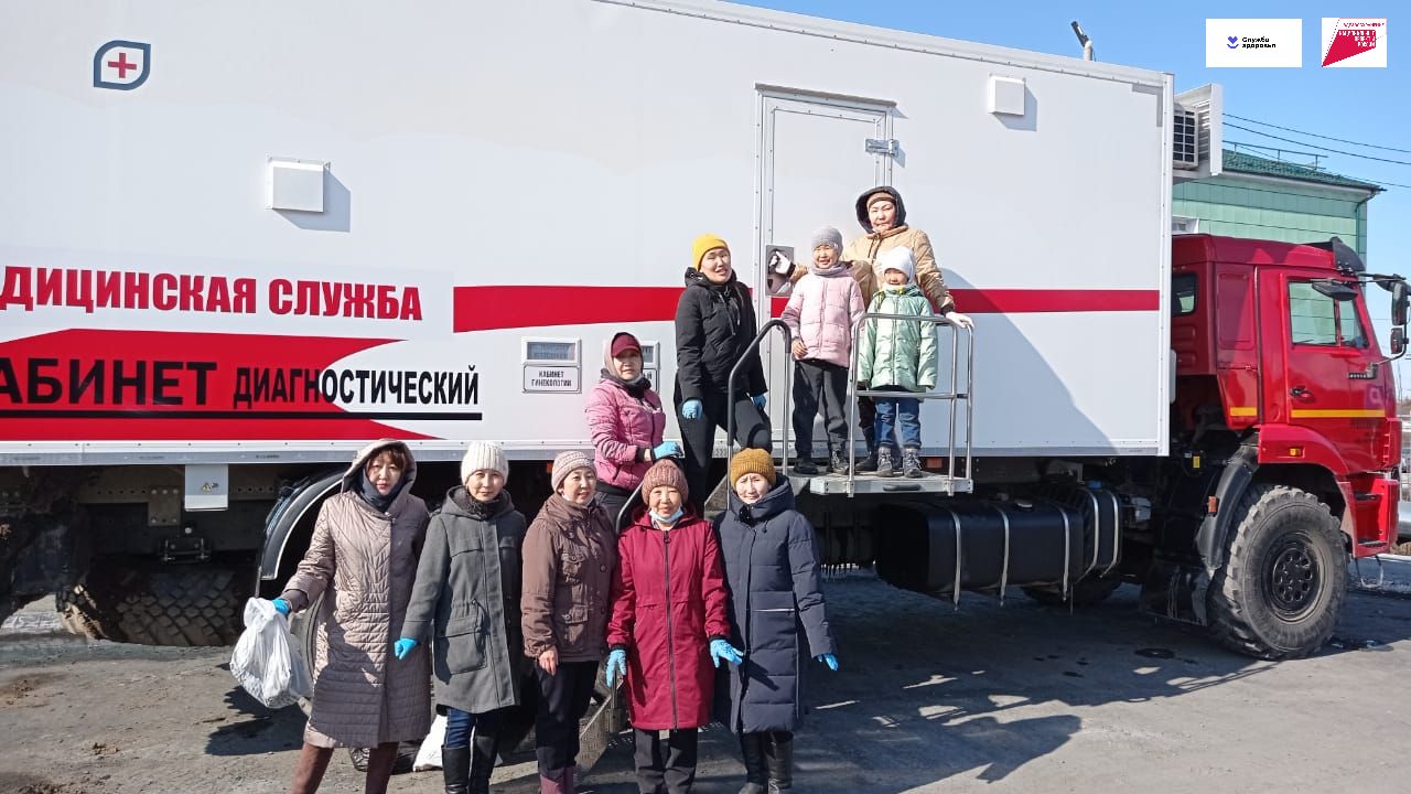Более 300 жителей Верхоянского района Якутии обследовали в передвижном медкомплексе